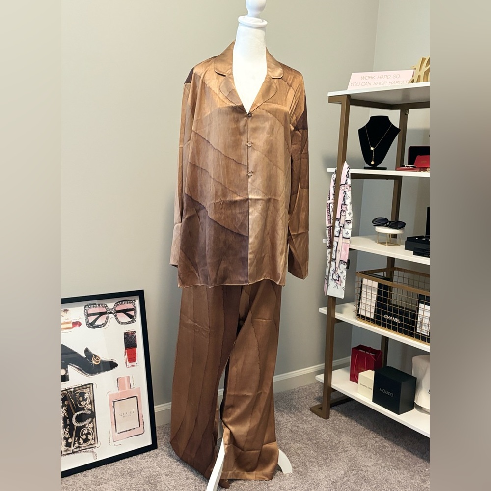 Skims Silk Nude Print Button Front Pajama Top NWT 2X - Picture 6 of 7